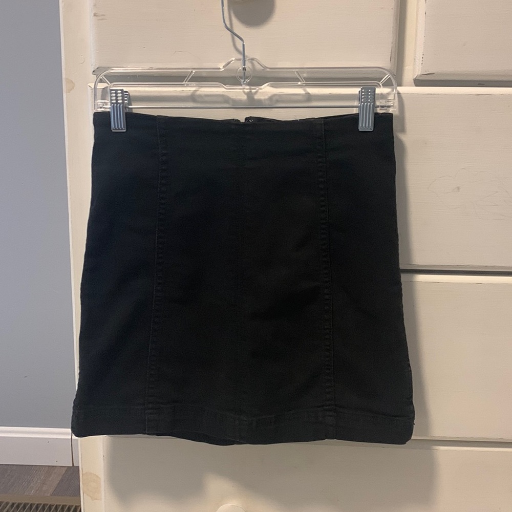 FREE PEOPLE BLACK MINI SKIRT